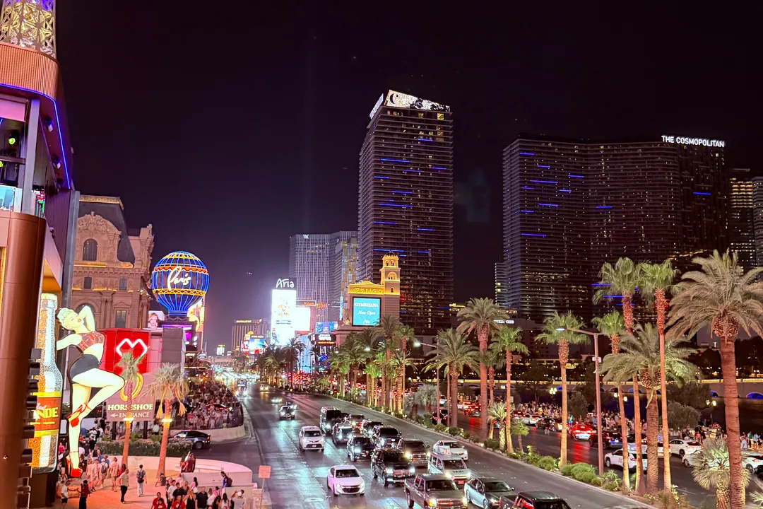 The Ultimate Guide to Navigating the Las Vegas Strip: South, Center & North Explained