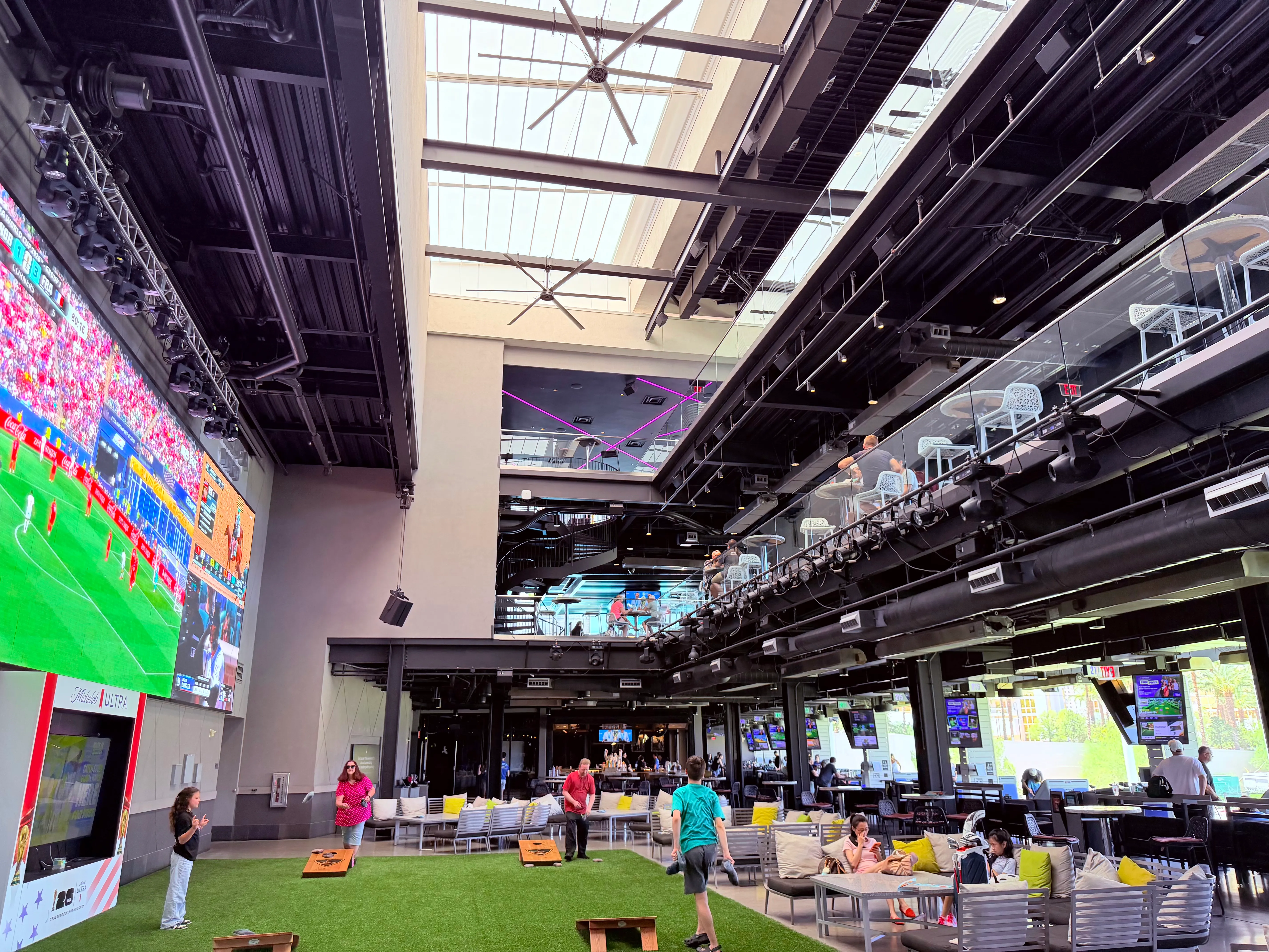Topgolf Las Vegas All-in-One Entertainment Lounge Bay