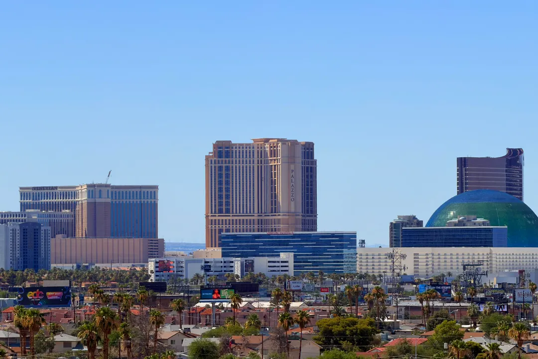 Venetian Expo vs. Mandalay Bay: Which Convention Center Should You Choose?